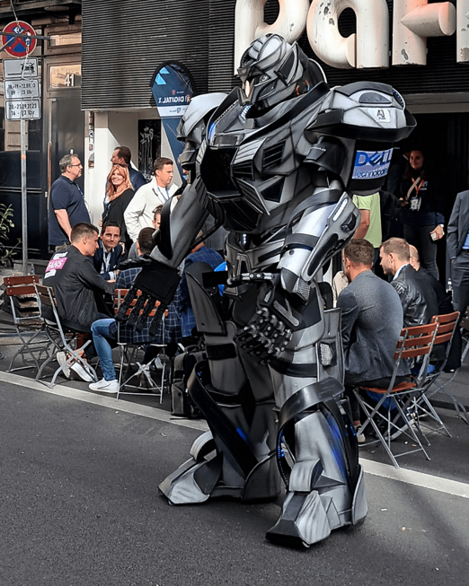 Roboter auf der Messe